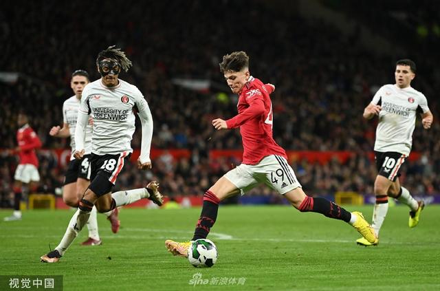 观众们期待 观众们期待