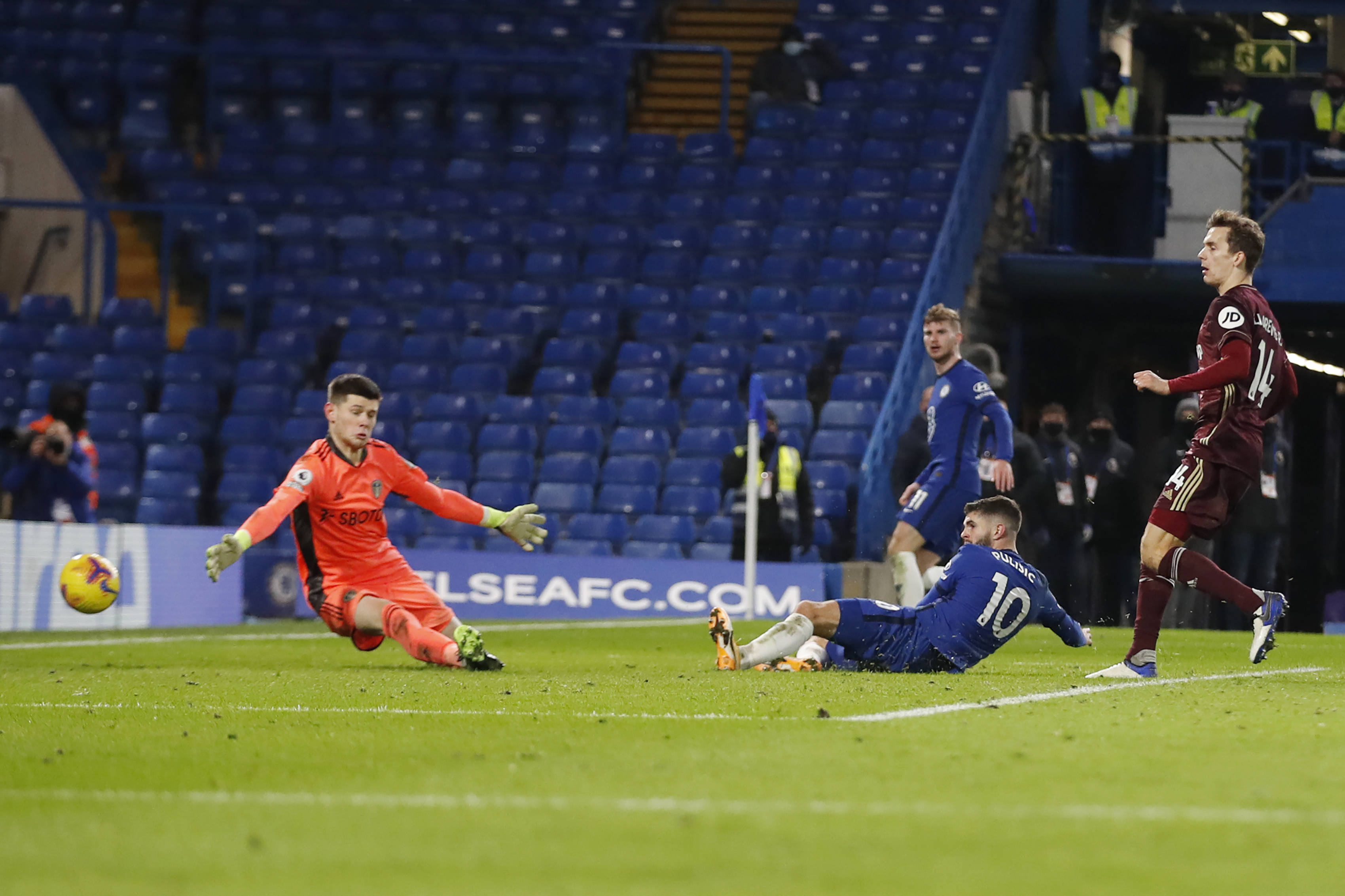 主场球衣以 主场球衣以