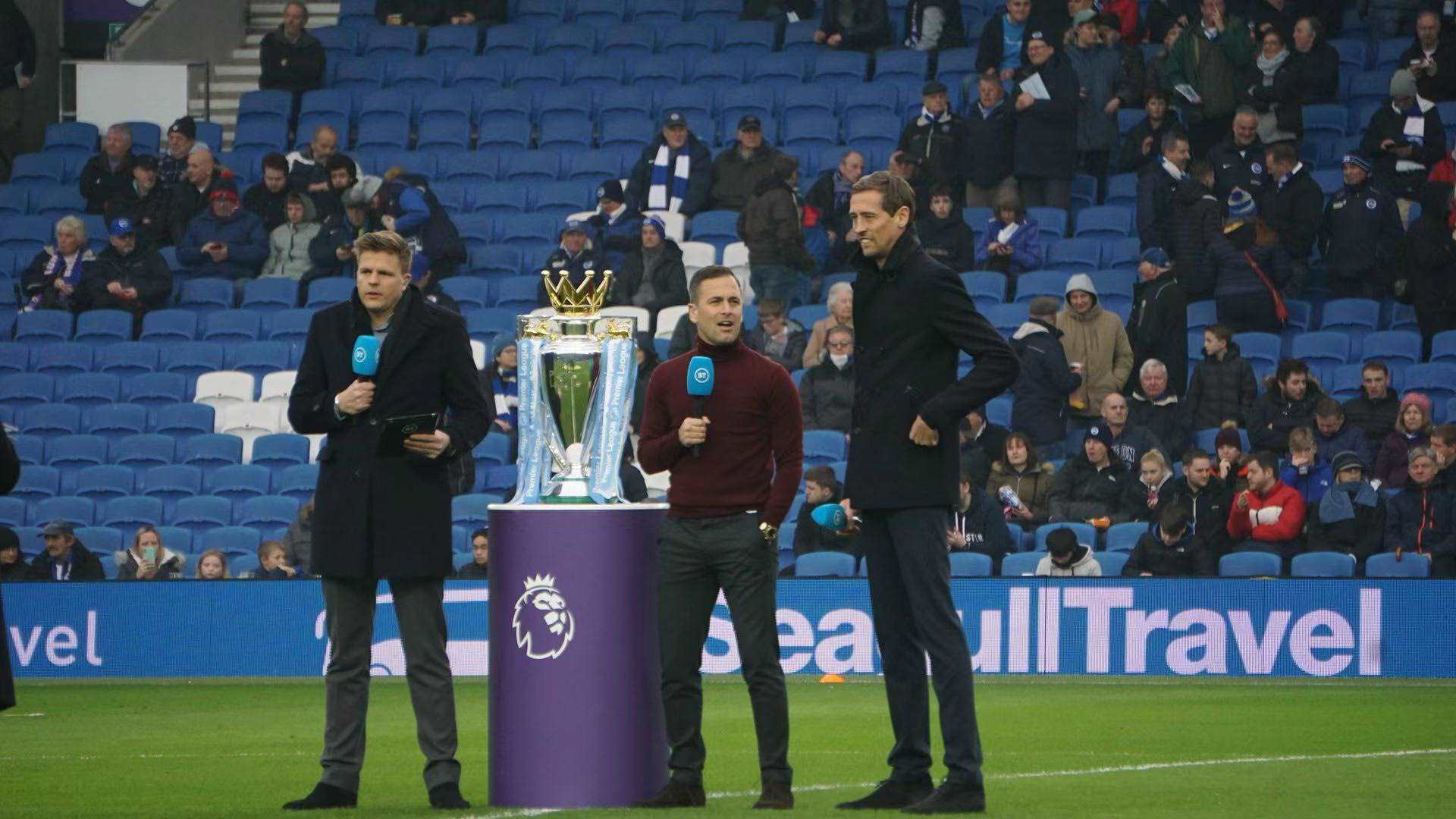 吉滕斯在场 吉滕斯在场